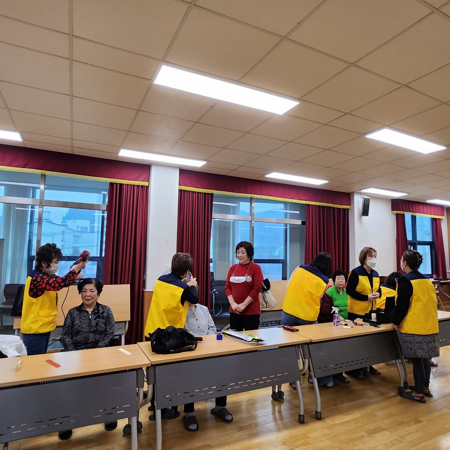 지원2동 장수사진 봉사활동  첨부이미지 : 1669914980832.jpg