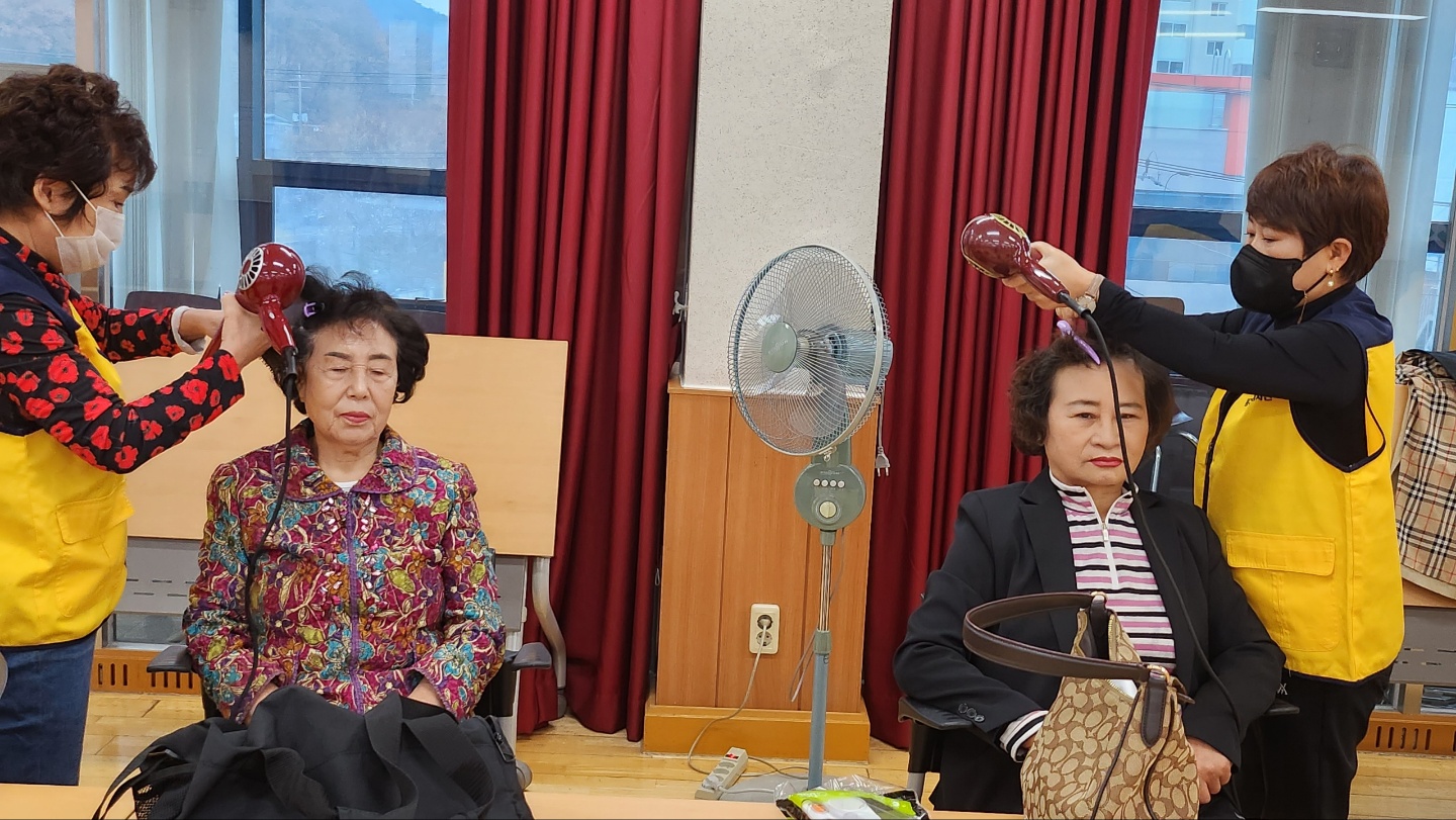 지원2동 장수사진 봉사활동  첨부이미지 : 1669914981196.jpg