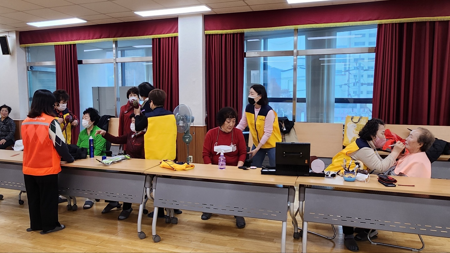 지원2동 장수사진 봉사활동  첨부이미지 : 1669914981080.jpg