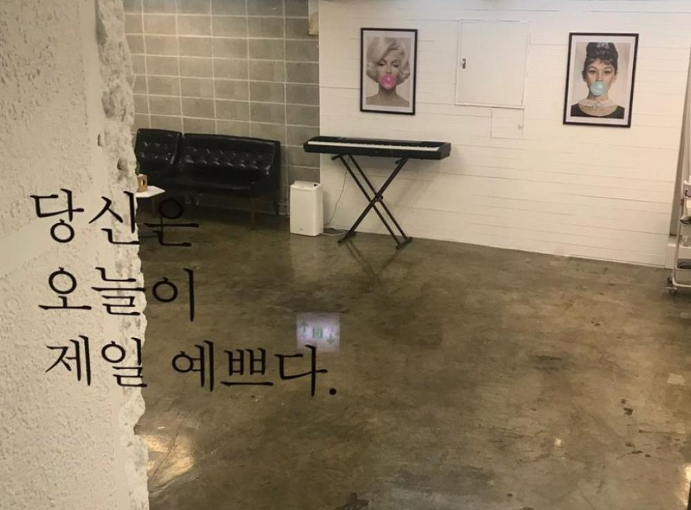 살롱드추상 썸네일3